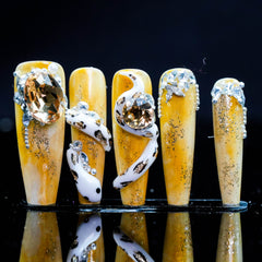 Gold Rich Fortune Snake · Luxurious Handmade Nails